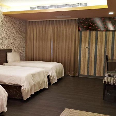 Crystal Hotel Puli Εξωτερικό φωτογραφία
