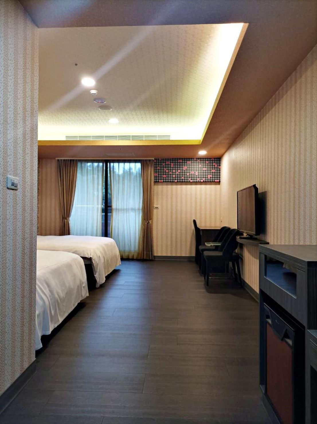 Crystal Hotel Puli Εξωτερικό φωτογραφία