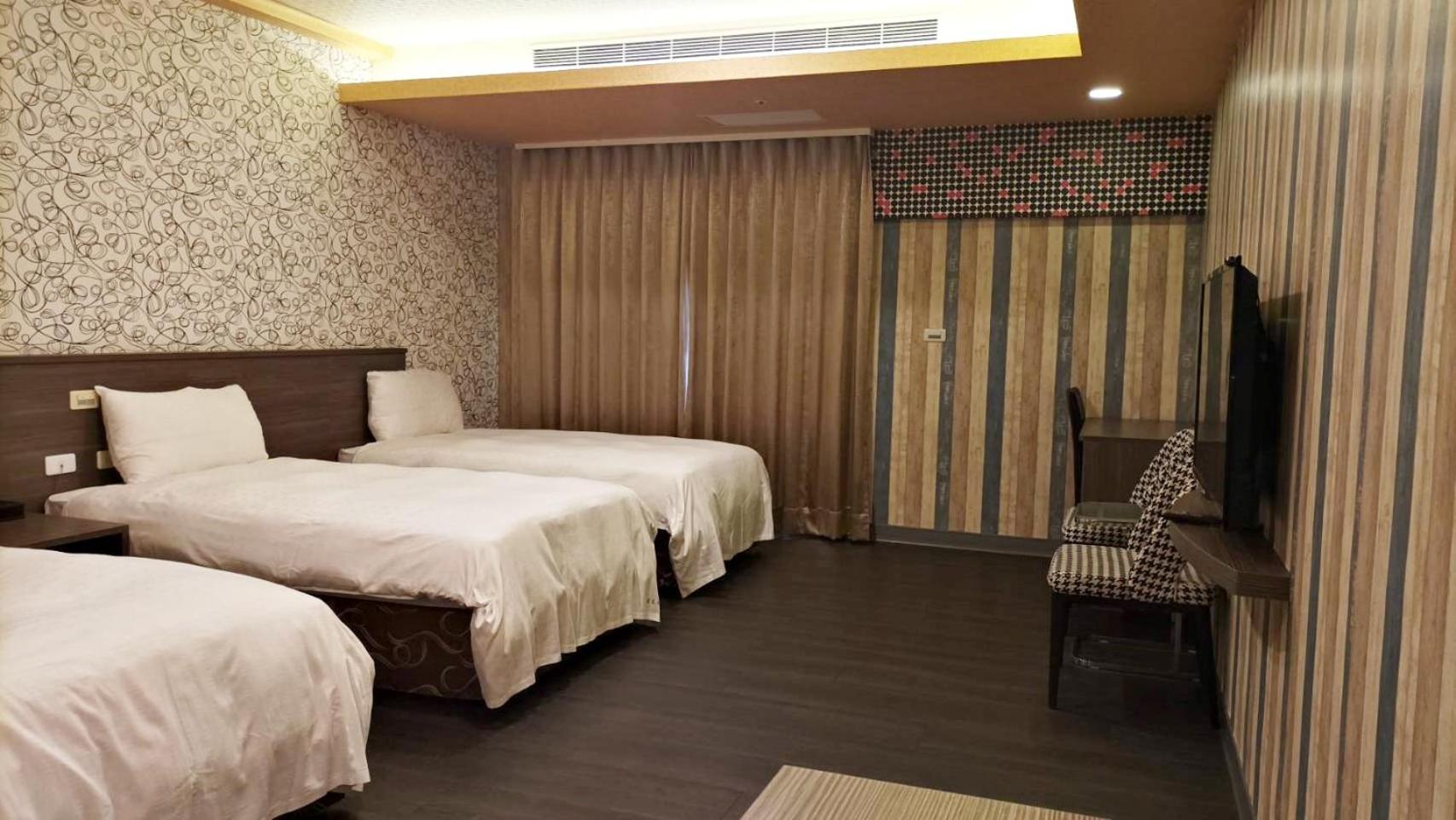 Crystal Hotel Puli Εξωτερικό φωτογραφία